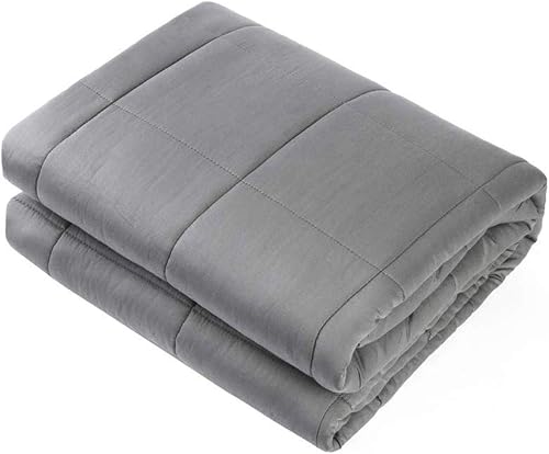 Waowoo 15 pound weighted blanket in gray on a bed