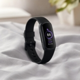 Fitbit Inspire 3 Review: A Lightweight Sleep Tracker You’ll Actually Wear to Bed